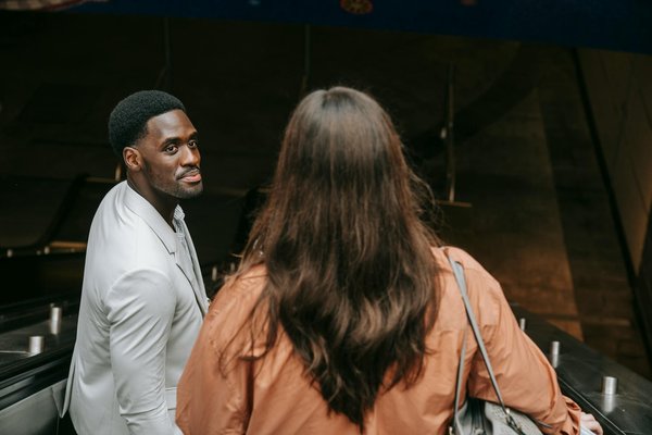 How to Effectively Incorporate Neon Colors into a Business Casual Wardrobe?